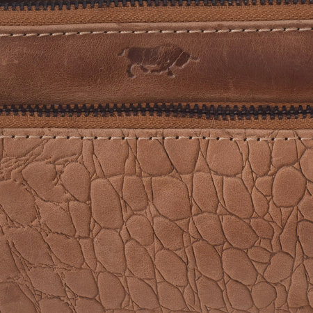 Clutch Van Lichtbruin Buffelleer Met Een Kroko Print