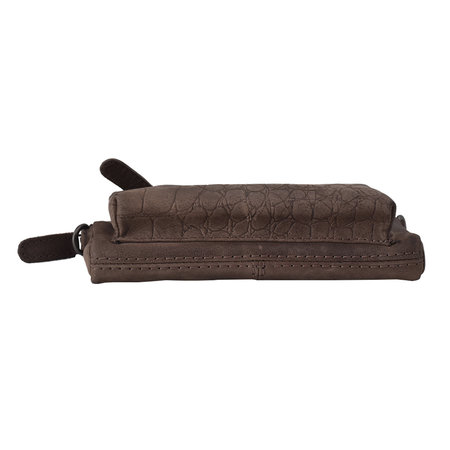 Clutch Van Donkerbruin Buffelleer Met Een Kroko Print